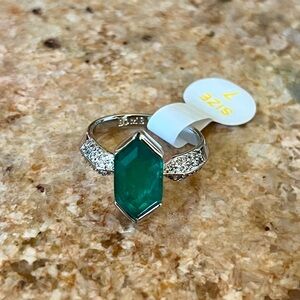 Bomb Party May 2025 Birthday Elegant Silver Ring with Emerald Gemstone